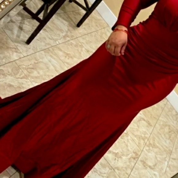 Amelia Couture prom dress - Picture 3 of 4